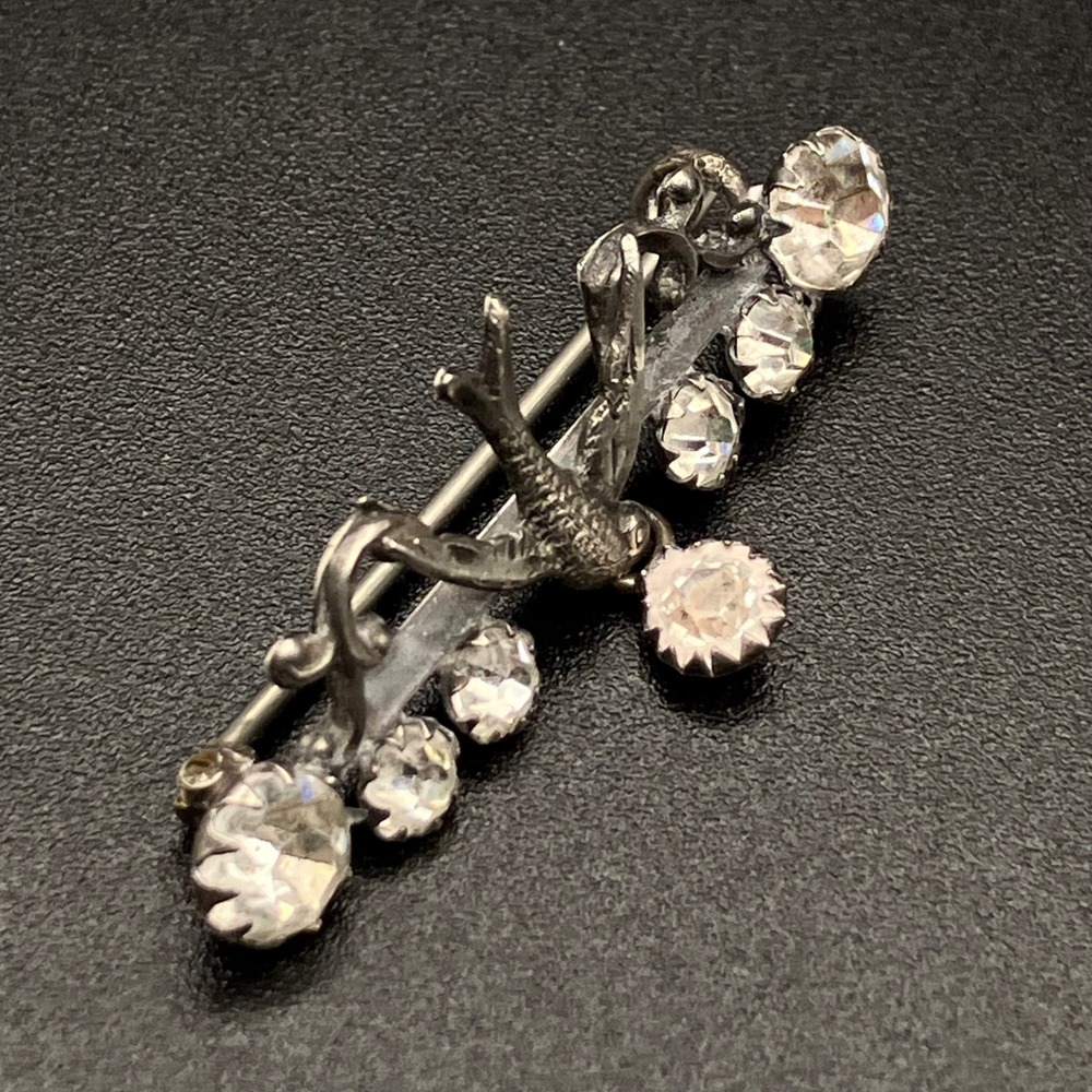 Vintage Victorian Silver Paste Swallow Brooch Bird Dangle C-Clasp 1.5" - Picture 5 of 8